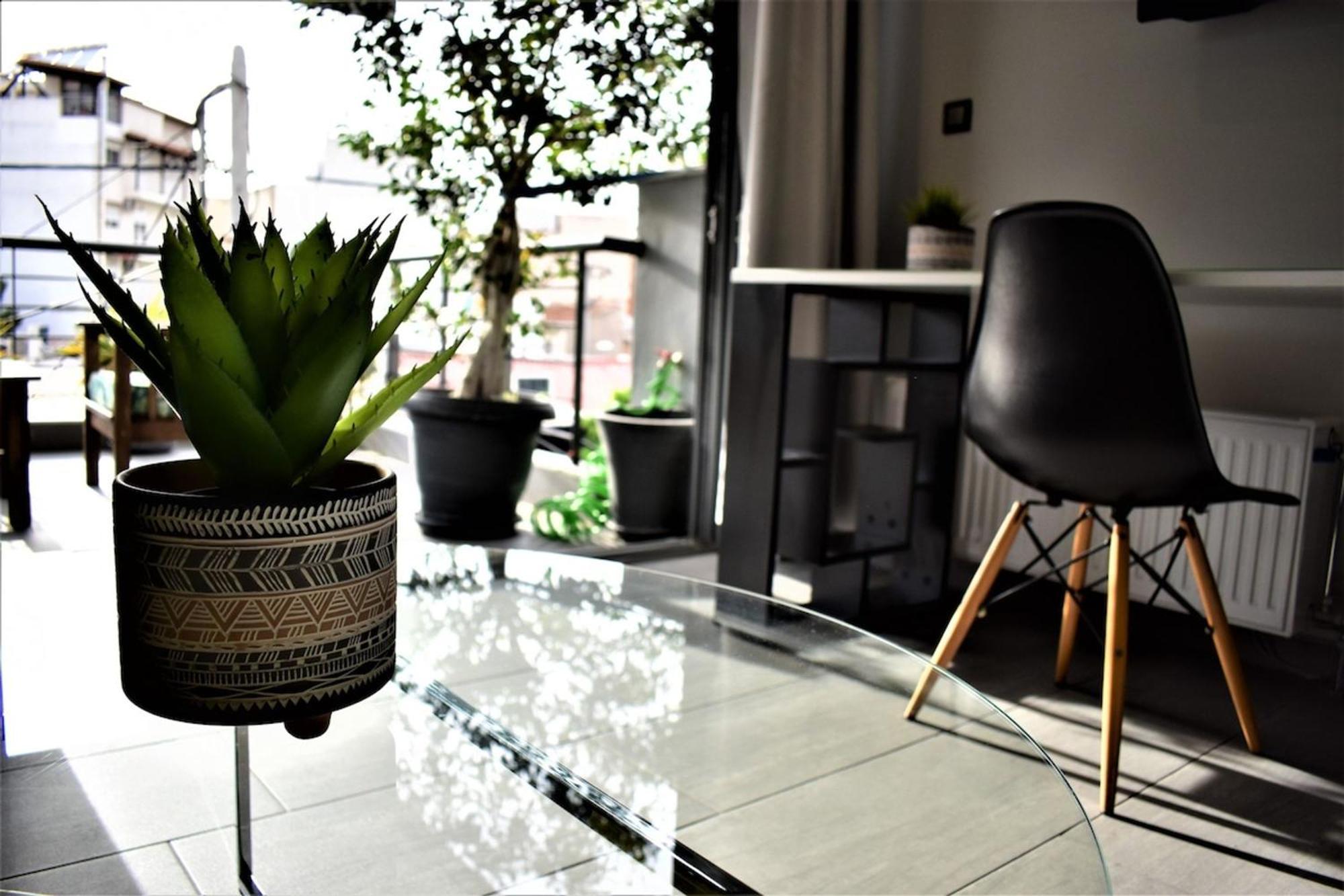Stylish Boutique Loft With Private Balcony Apartment Athens Exterior photo